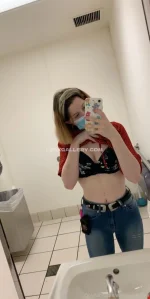 watermark_4ee301ea8e6147fabc491b54230d132e_ellamyvalentine_30534030126.webp