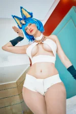 watermark_b29a2e24dba7437daac7f10c8aaaa2bc_sophie_valentine_14143763361.webp