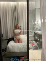 watermark_2561416635084347a812d40c6672e652_rileymaelewis_79503140430.webp