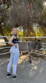 watermark_7e6f628fa7c148ef88c0a34f41269113_veradijkmansofficial_51628260010.webp