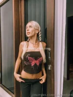 watermark_ea1e45360d2e454ebb4095c1122fefb2_billiebeever_65971163722.webp
