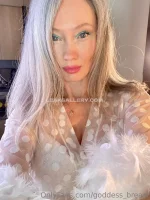 watermark_fb3bc595f32f4b92af792562e235e7a0_goddess_breast_34654696407.webp